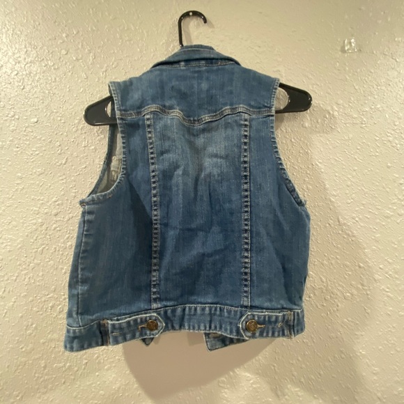 Sleeveless jean jacket - Picture 2 of 2